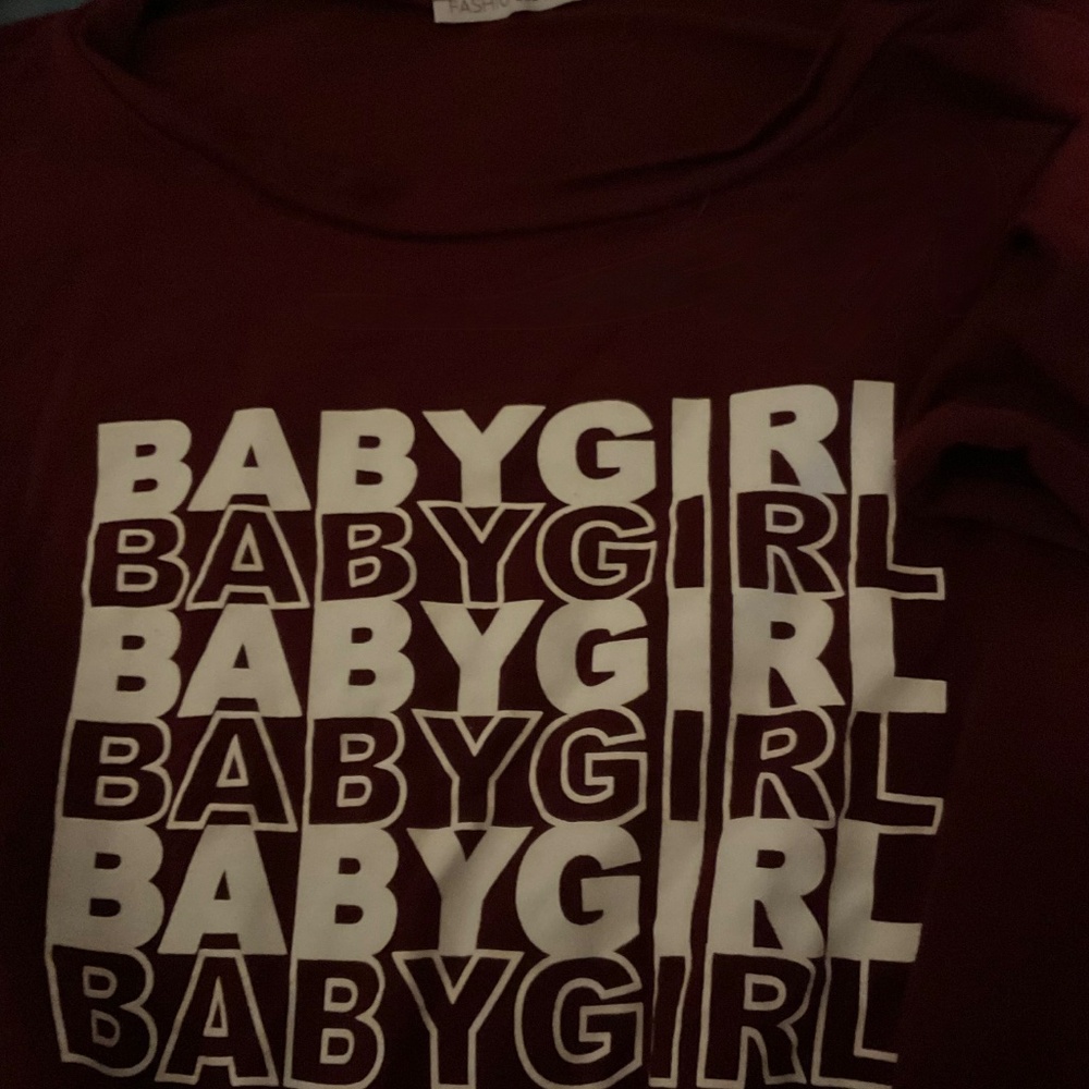 T-shirt by Fashion Nova - Picture 5 of 8
